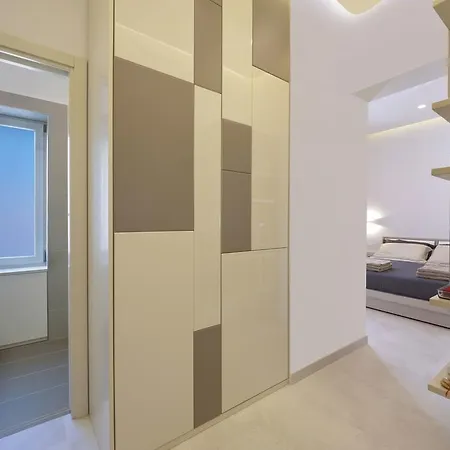 Estate4home - Surreo Luxury לינה וארוחת בוקר 4*