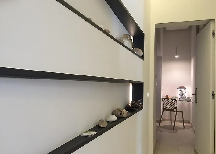 Estate4home - Surreo Luxury Couette-café